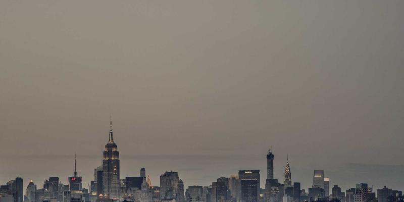 超越设备销售：如何通过工业设备远程监控系统打造高价值解决方案